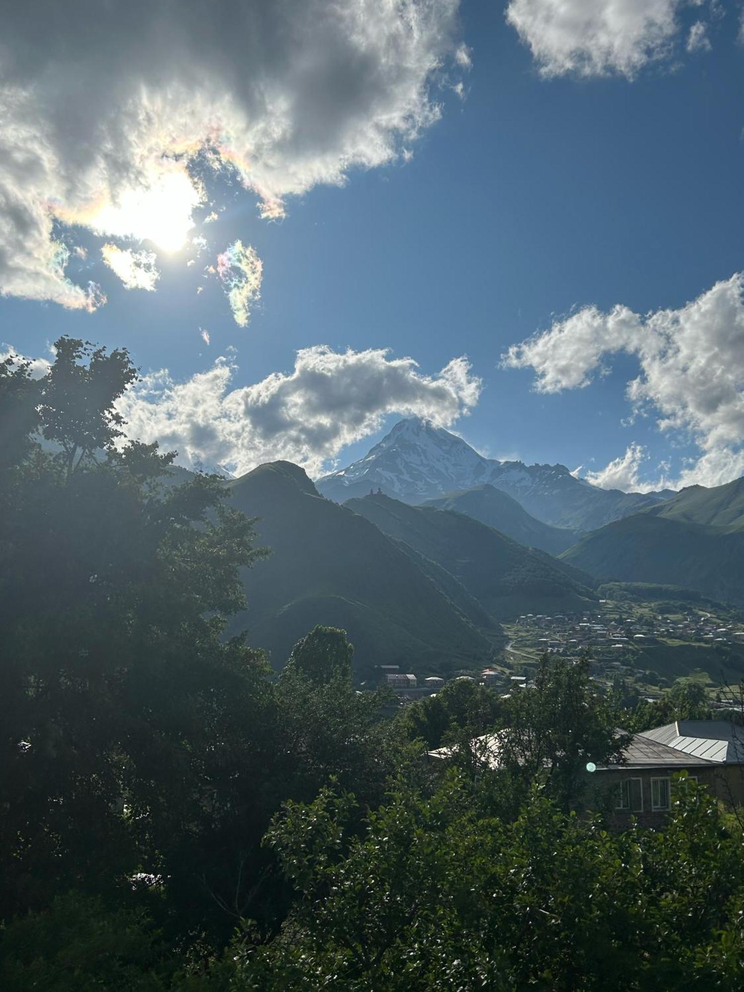 Mountain Heart Bed & Breakfast Kazbegi Eksteriør bilde
