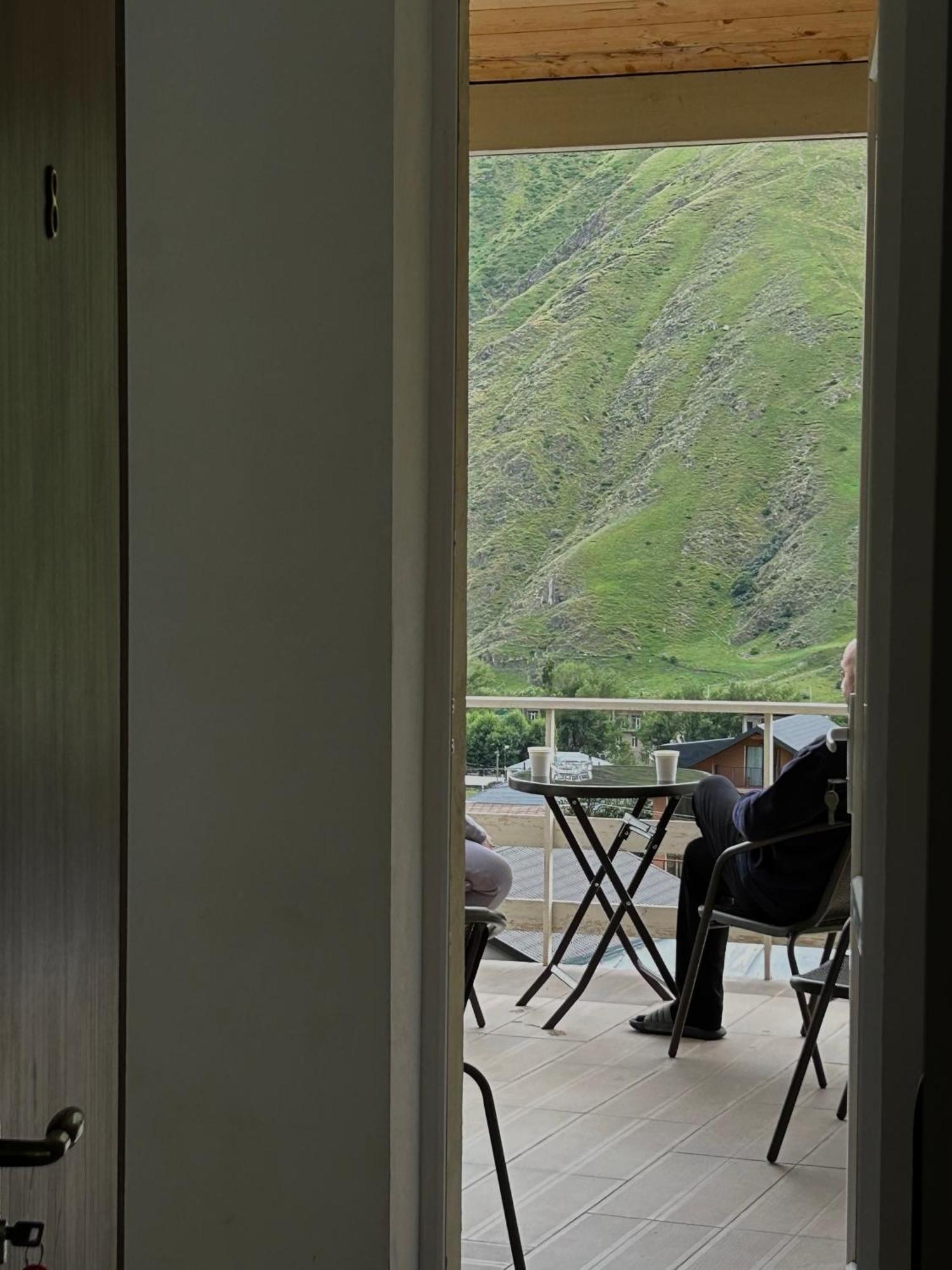 Mountain Heart Bed & Breakfast Kazbegi Eksteriør bilde